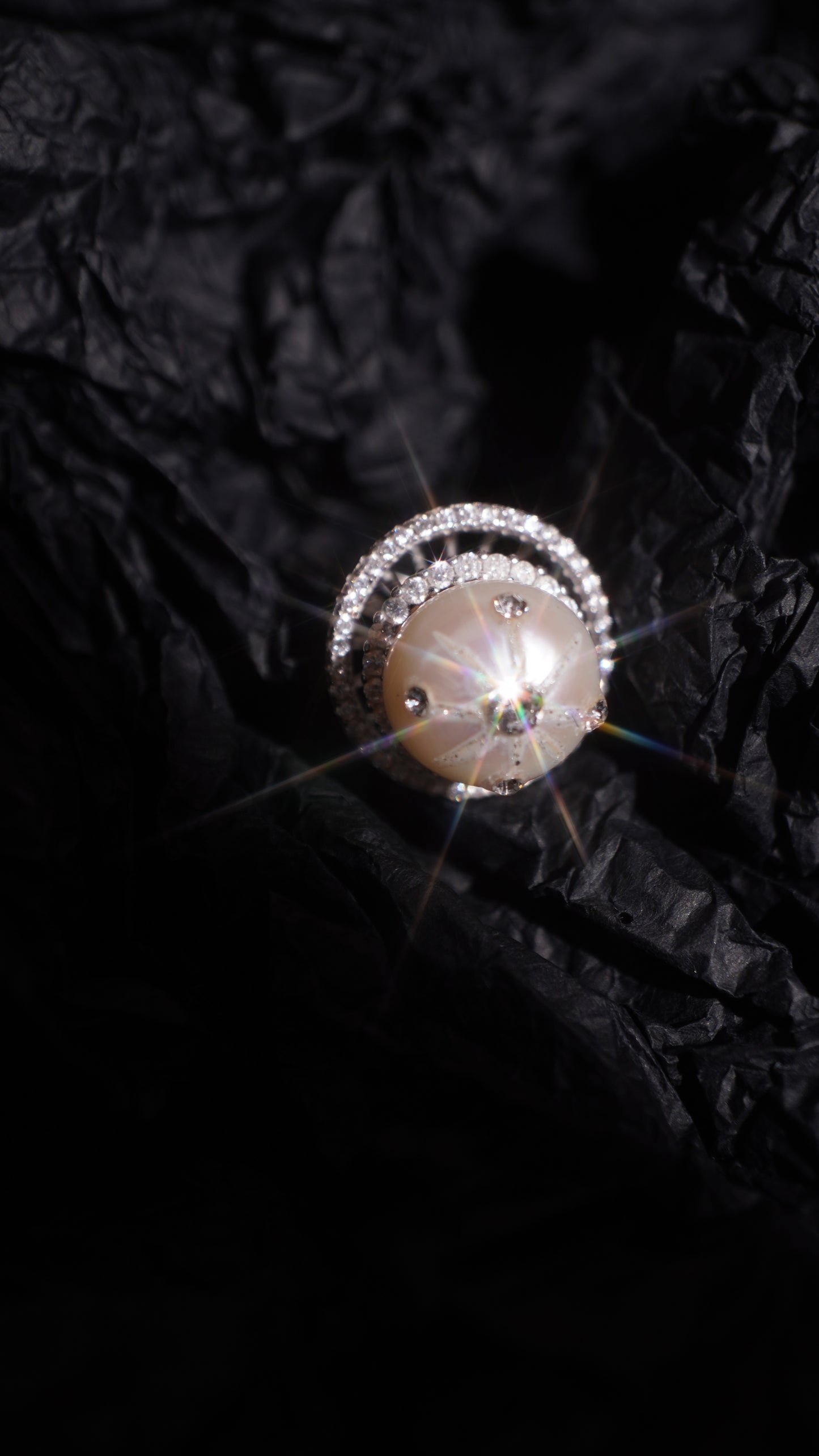 Rotating constellation ring