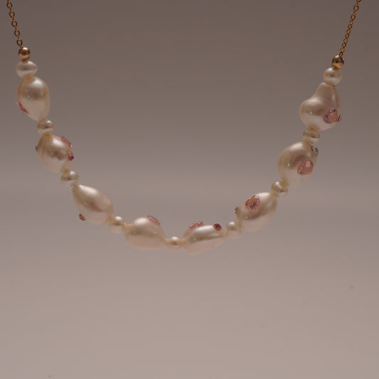 ROMANCE Necklace